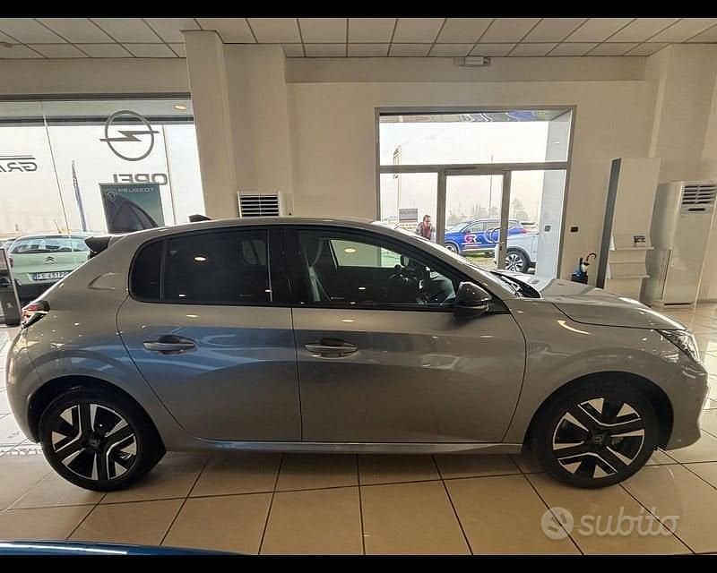 Nuova Peugeot 208 Allure 2025 Grigio Utilitaria