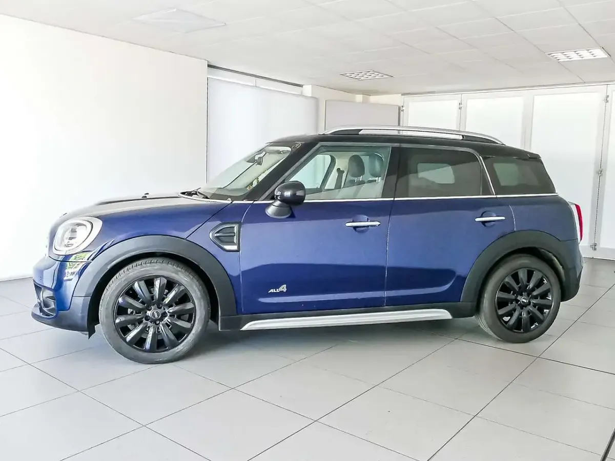 Usata Mini Cooper D Countryman 150 CV (110 kW) 2017 Bleu metallizzato scuro SUV