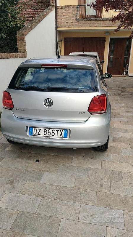 Usata VW Polo Comfortline 90 CV (66 kW) 2009 Grigio Berlina