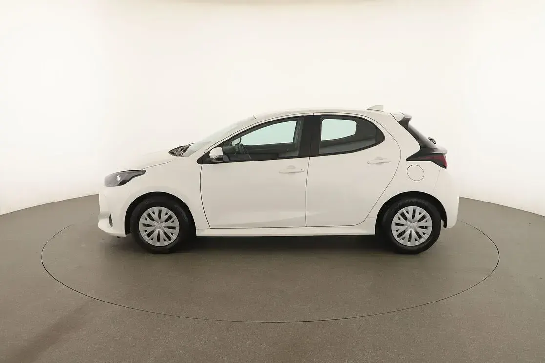 Usata Toyota Yaris Active 116 CV (85 kW) 2025 Bianco Utilitaria