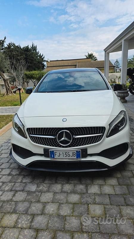 Usata Mercedes A180 Premium 109 CV (80 kW) 2017 Bianco Utilitaria
