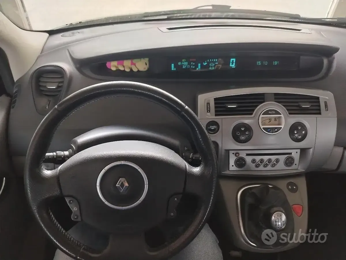 Usata Renault Scenic E-Tech 130 CV (95 kW) 2007 Grigio Monovolume