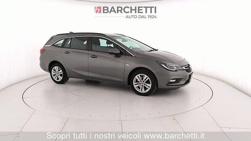 Usata Opel Astra Business 136 CV (100 kW) 2017 Grigio Station wagon