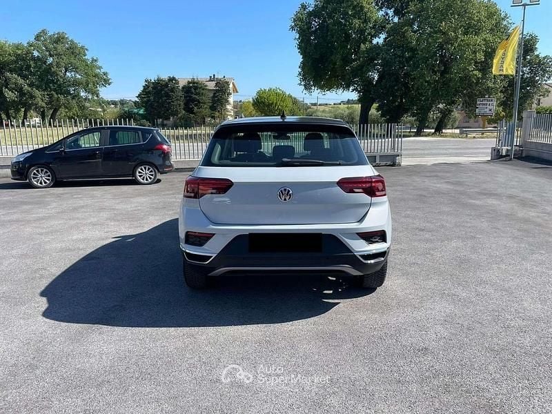 Usata VW T-Roc Advance 116 CV (85 kW) 2020 White silver/tetto nero SUV