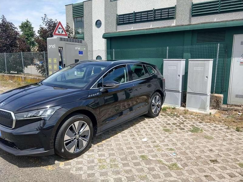 Usata Skoda Enyaq iV Executive 69 kW (95 CV) 2022 Nero SUV