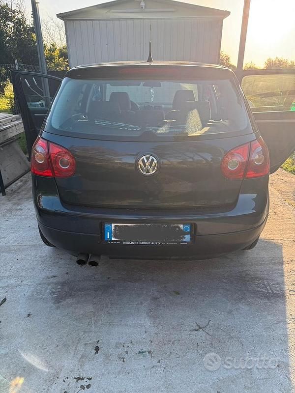 Usata VW Golf VI 102 CV (75 kW) 2008 Blu Utilitaria