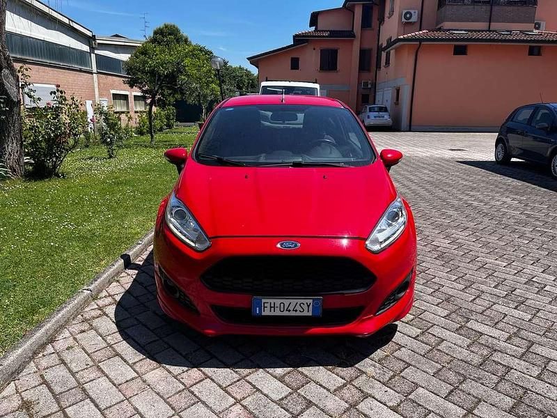 Usata Ford Fiesta ST-Line 75 CV (55 kW) 2017 Berlina