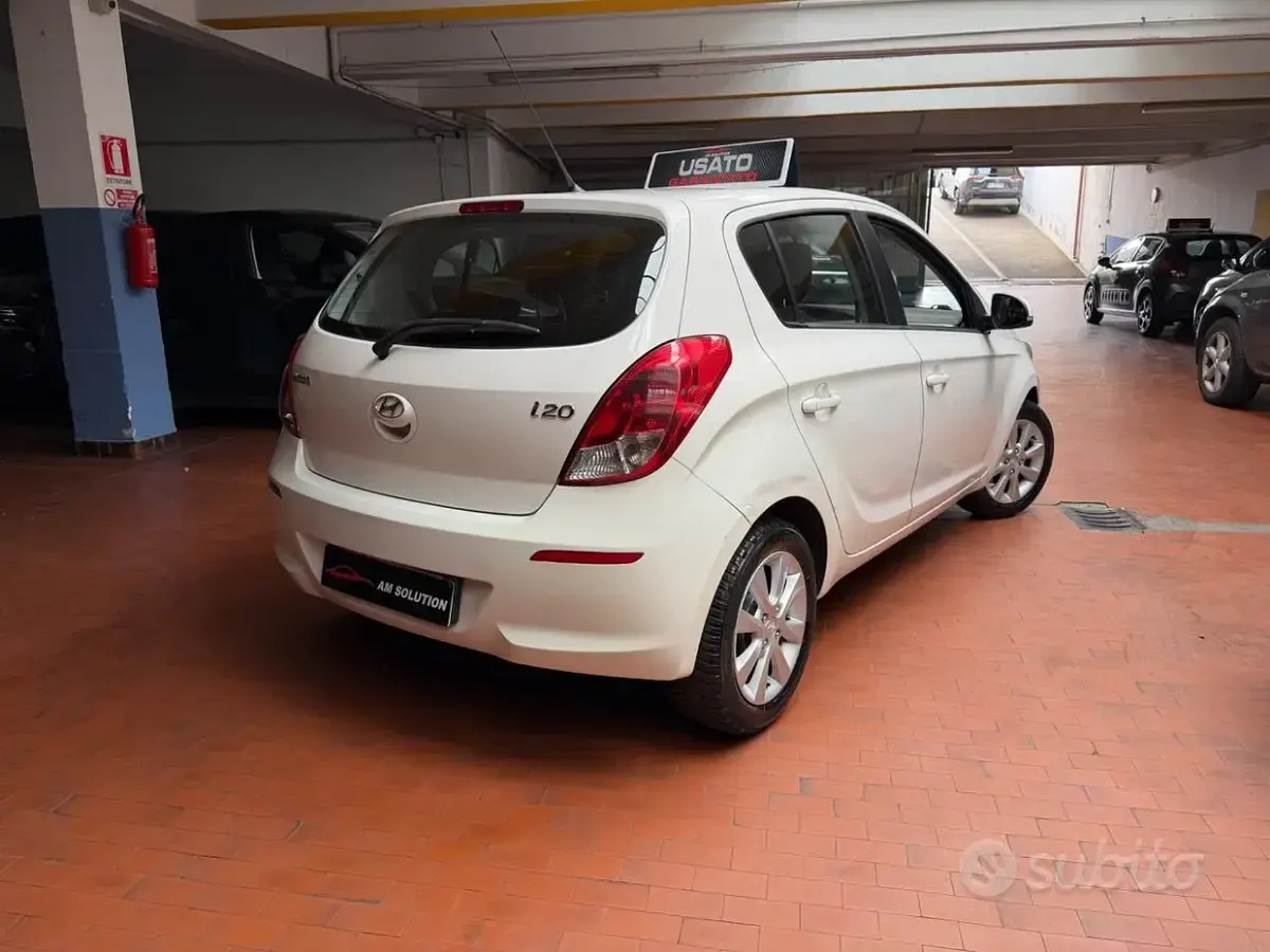 Brugt Hyundai i20 86 HK (63 kW) 2013 Hvid Hatchback
