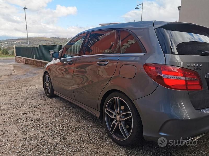 Usata Mercedes B200 Premium 2016 Monovolume