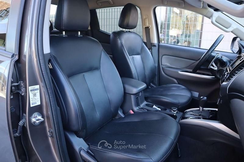 Usata Mitsubishi L200 181 CV (133 kW) 2017 Marrone Pick-up