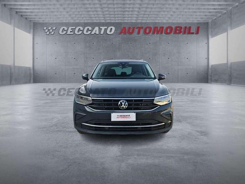Usata VW Tiguan Life 150 CV (110 kW) 2024 Grigio SUV