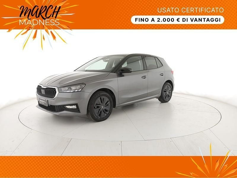 Usata Skoda Fabia 80 CV (58 kW) 2025 Grigio graphite metallizzato nero tulipano perlato Berlina