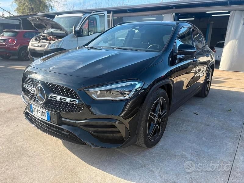 Usata Mercedes GLA220 Premium 190 CV (139 kW) 2021 Nero SUV