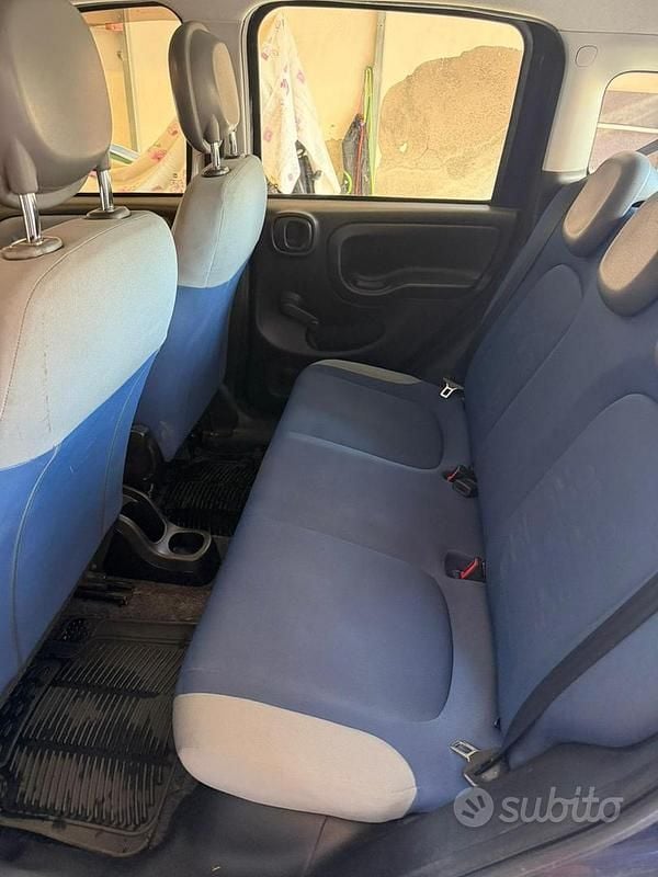 Usata Fiat Panda Lounge 75 CV (55 kW) 2014 Blu Utilitaria