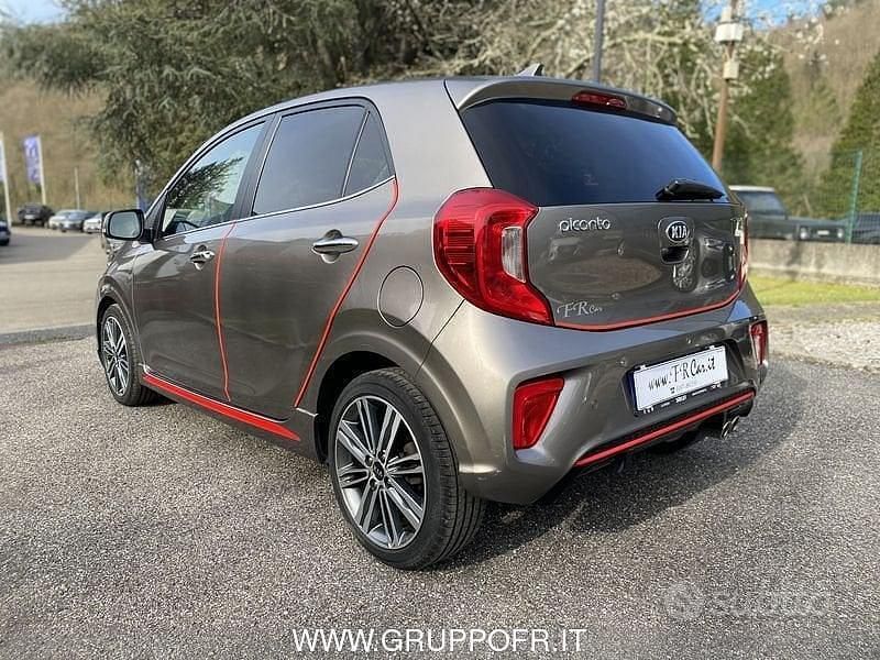 Usado Kia Picanto GT-Line 101 CV (74 kW) 2020 Gris Utilitario