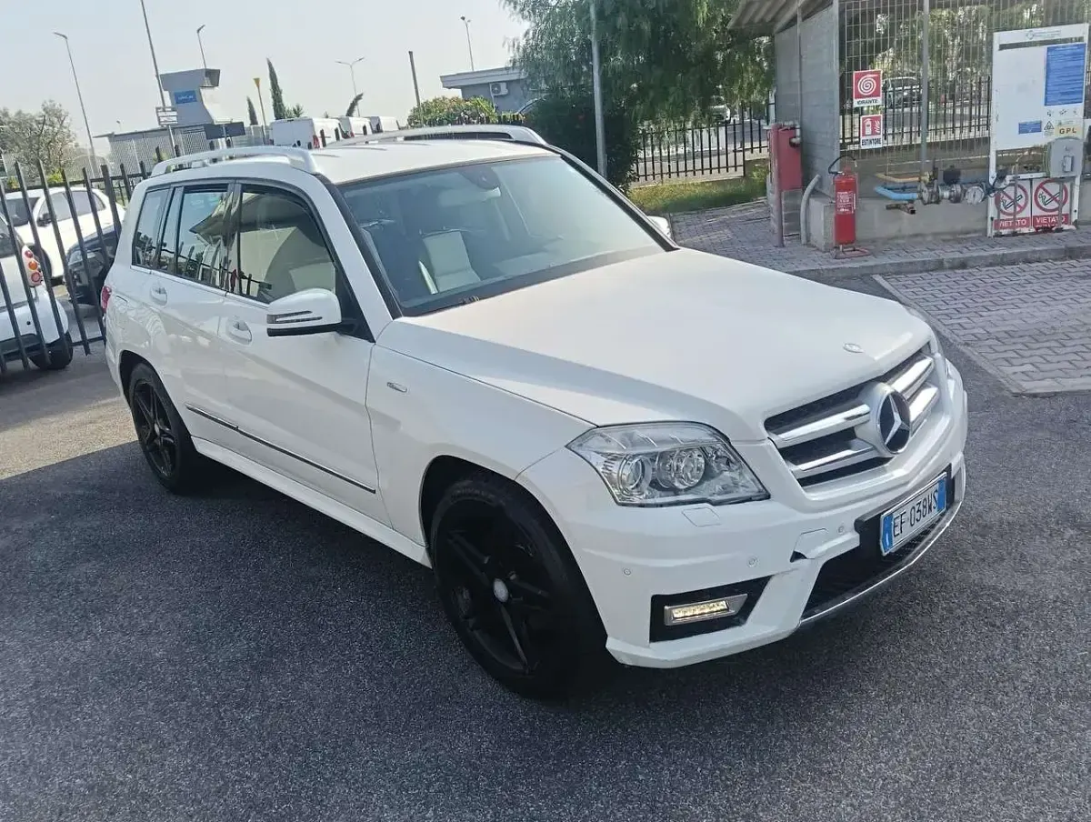 Usata Mercedes GLK220 170 CV (125 kW) 2010 Bianco SUV