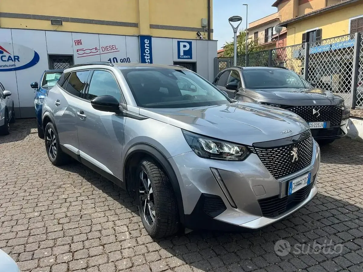 Usata Peugeot 2008 Allure 131 CV (96 kW) 2022 Grigio SUV