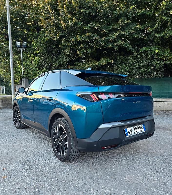 Usata Peugeot 3008 Allure 150 CV (110 kW) 2024 Blu/azzurro SUV