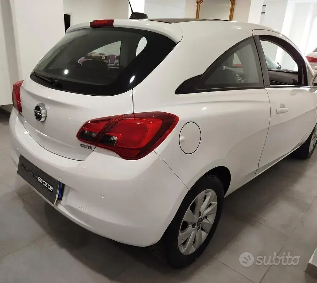 Usata Opel Corsa 75 CV (55 kW) 2016 Bianco Utilitaria
