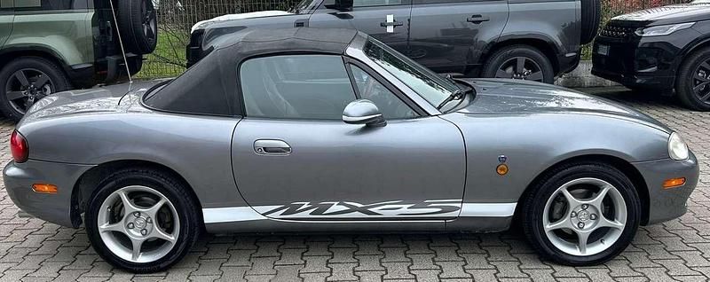 Usata Mazda MX5 110 CV (80 kW) 2002 Grigio Cabrio