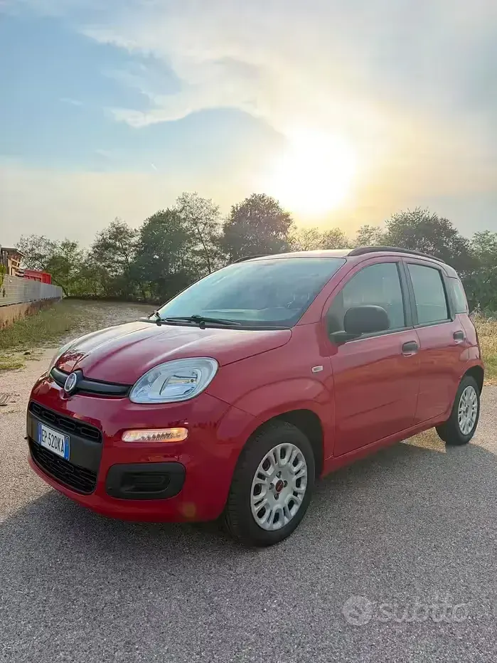 Usata Fiat Panda Lounge 85 CV (62 kW) 2013 Utilitaria