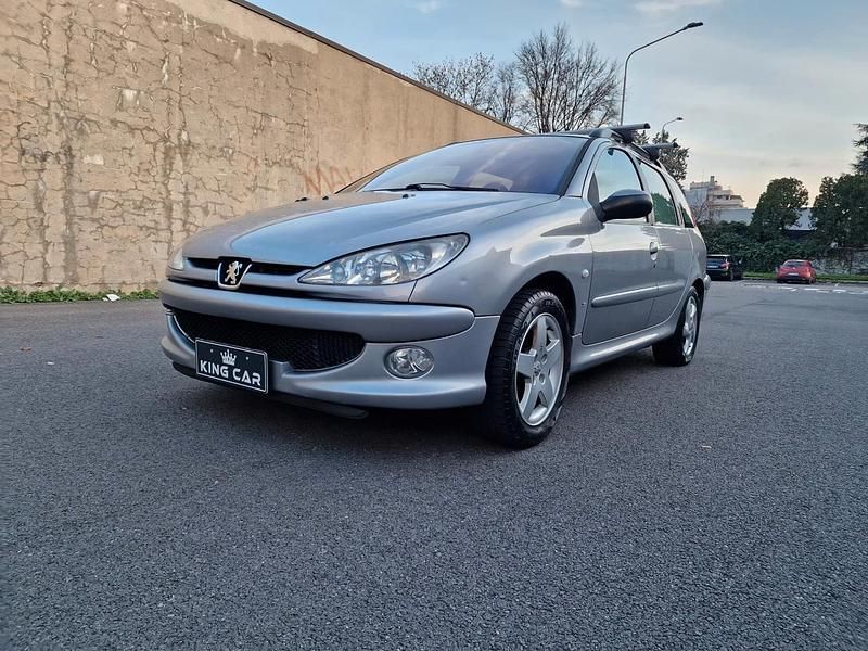 Usata Peugeot 206 88 CV (64 kW) 2005 Grigio Station wagon