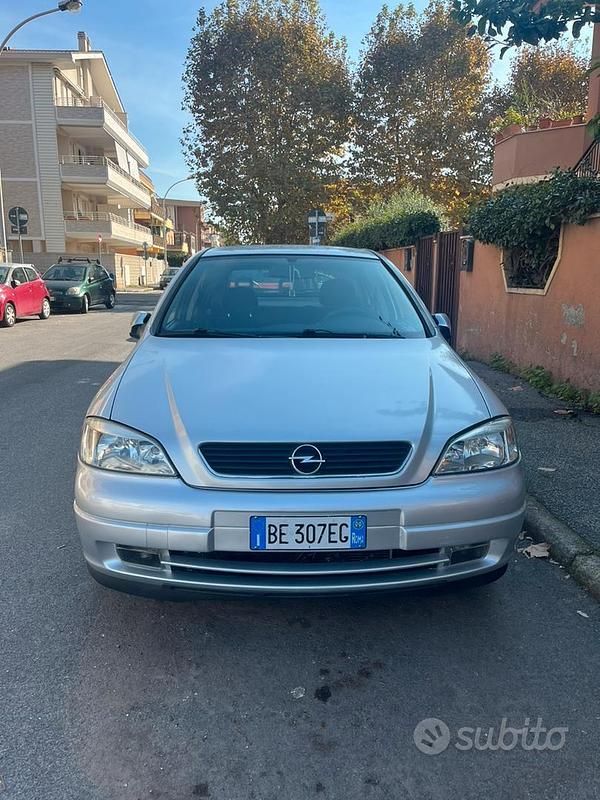 Usata Opel Astra 1999 Grigio Berlina
