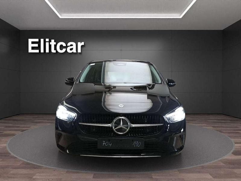 Usata Mercedes B180 Advanced 136 CV (100 kW) 2024 Vari colori Monovolume