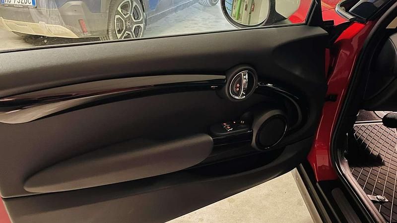 Usata Mini Cooper SE Classic 75 kW (102 CV) 2021 Utilitaria