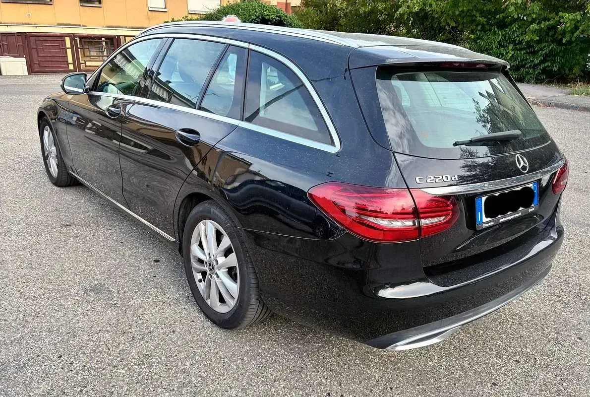 Usata Mercedes C220 Executive 194 CV (142 kW) 2019 Nero Station wagon