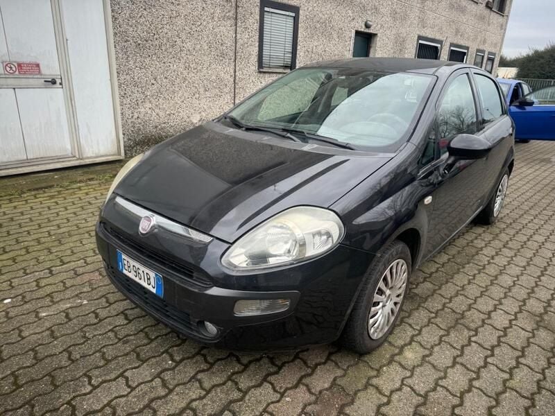 Usata Fiat Grande Punto 69 CV (50 kW) 2010 Nero Utilitaria