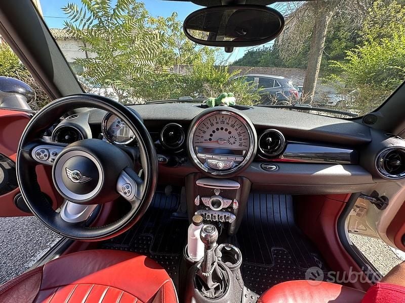 Usata Mini Cooper D 120 CV (88 kW) 2007 Bianco Utilitaria