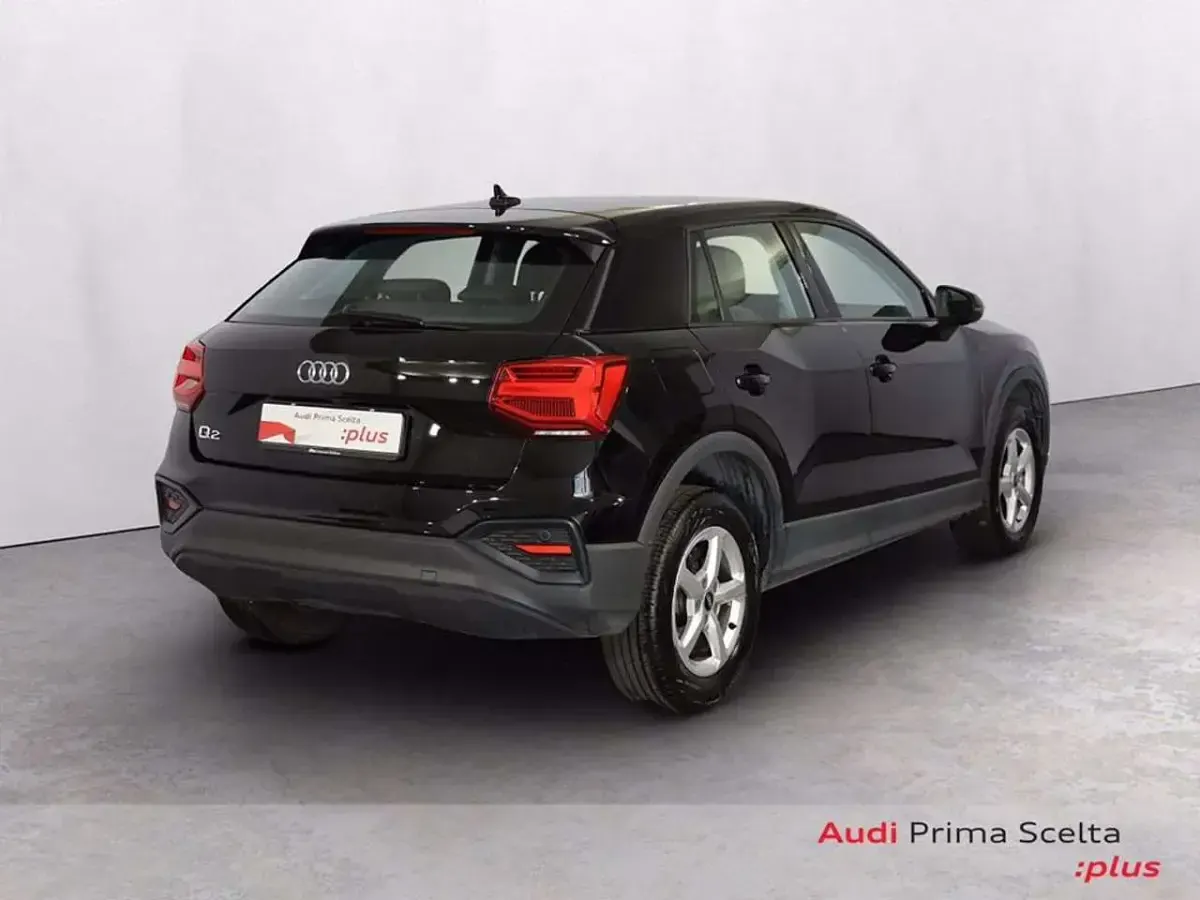 Usata Audi Q2 116 CV (85 kW) 2023 Grigio SUV