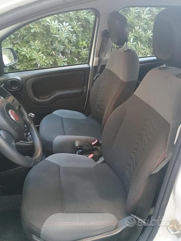 Usata Fiat Panda 70 CV (51 kW) 2018 Bianco Berlina