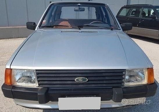 Usata 1981 Ford Escort Tre volumi | 3900 € - Immagine 1/4