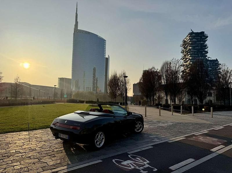 Begagnad Alfa Romeo Spider Lusso 150 HK (110 kW) 1997 Other Cab
