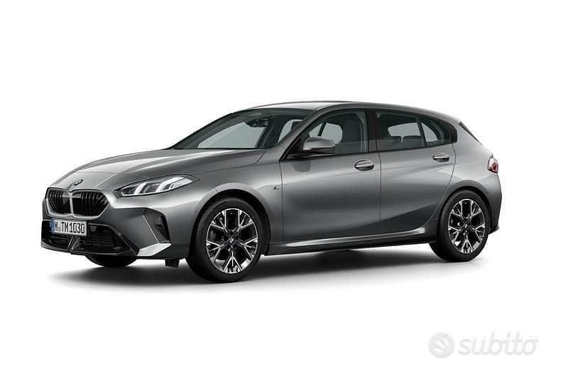 Bianco Nuova 2025 BMW 120 Efficient Dynamics Due volumi | 43.600 € (Buon prezzo) - Immagine 1/3