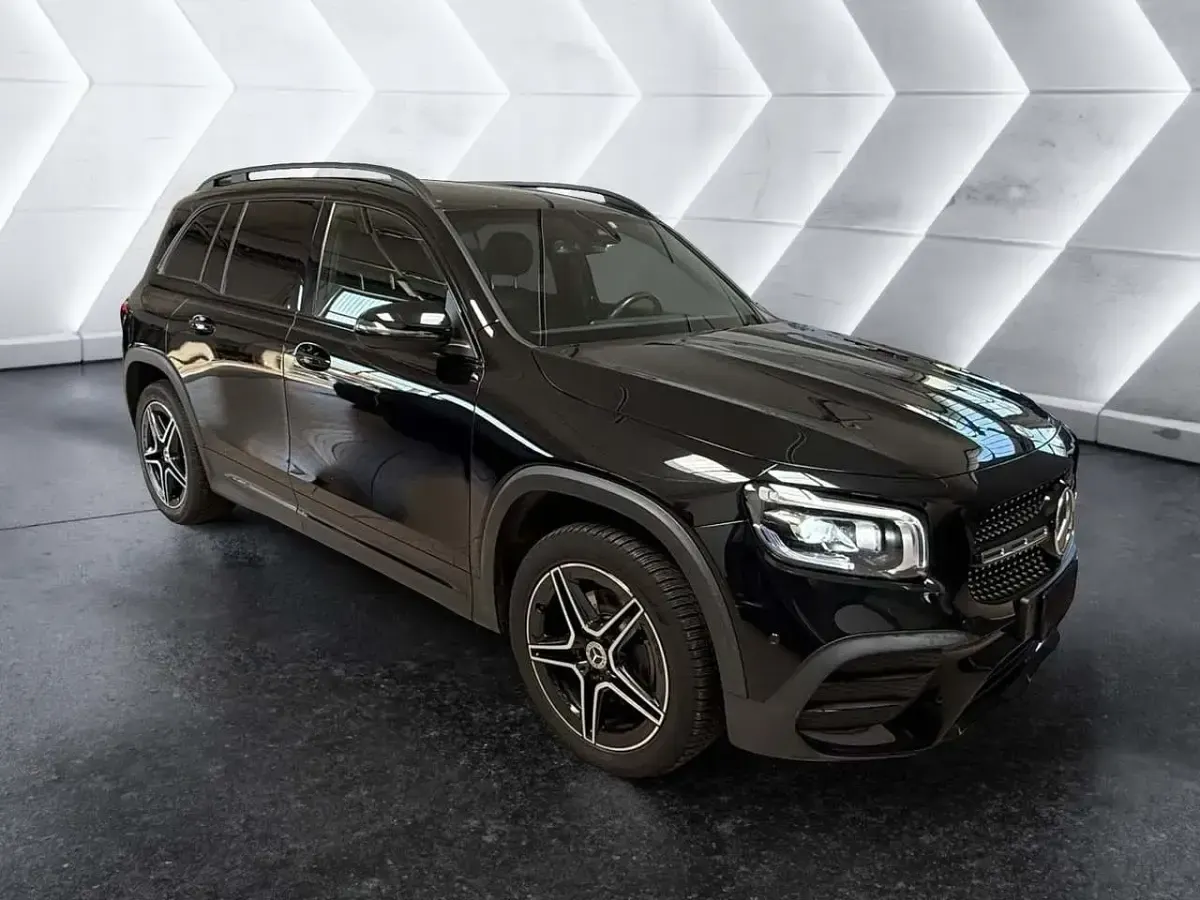 Usata Mercedes GLB200 Premium 150 CV (110 kW) 2023 Nero SUV