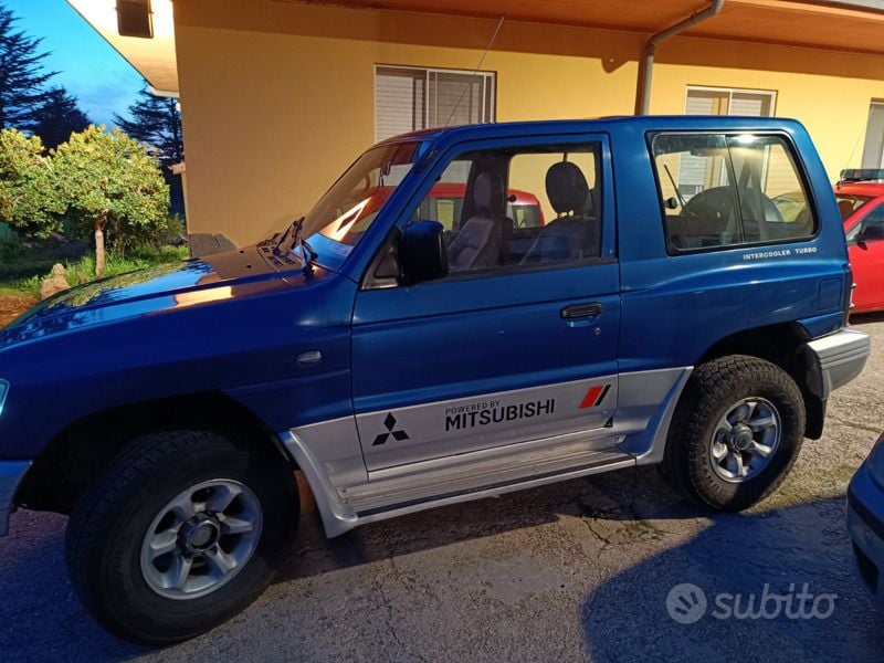 Usata 2000 Mitsubishi Pajero Top SUV | 8000 € (Ottimo prezzo) - Immagine 1/4