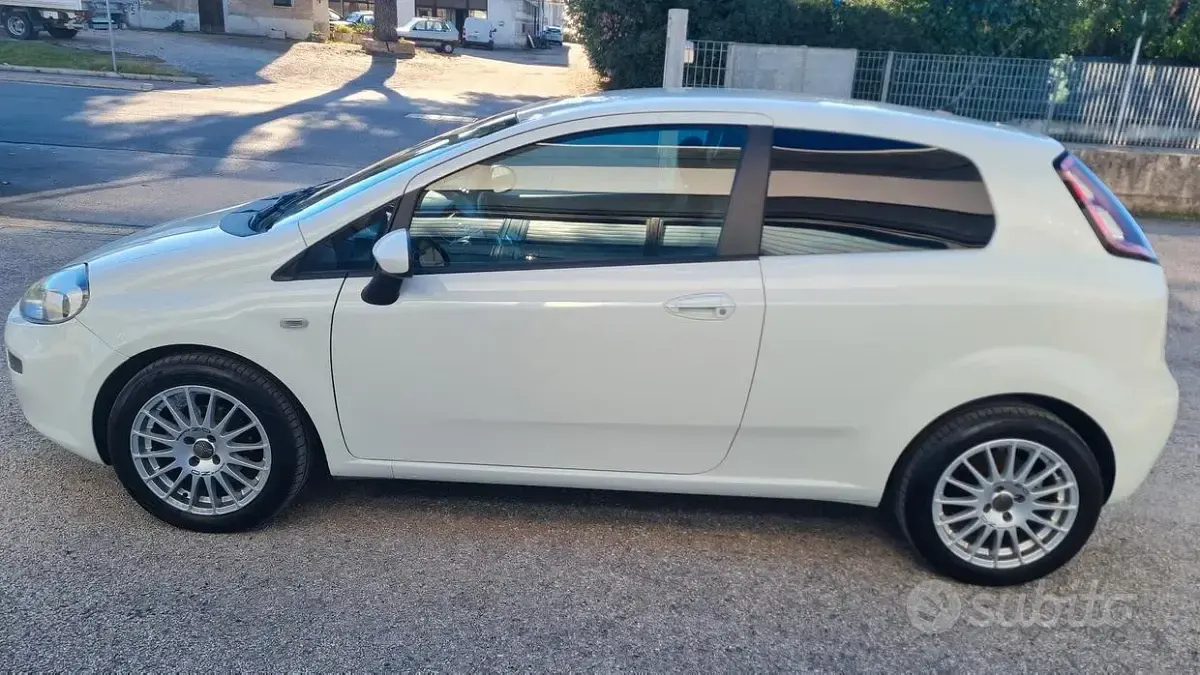 Usata Fiat Punto 2013 Bianco Utilitaria