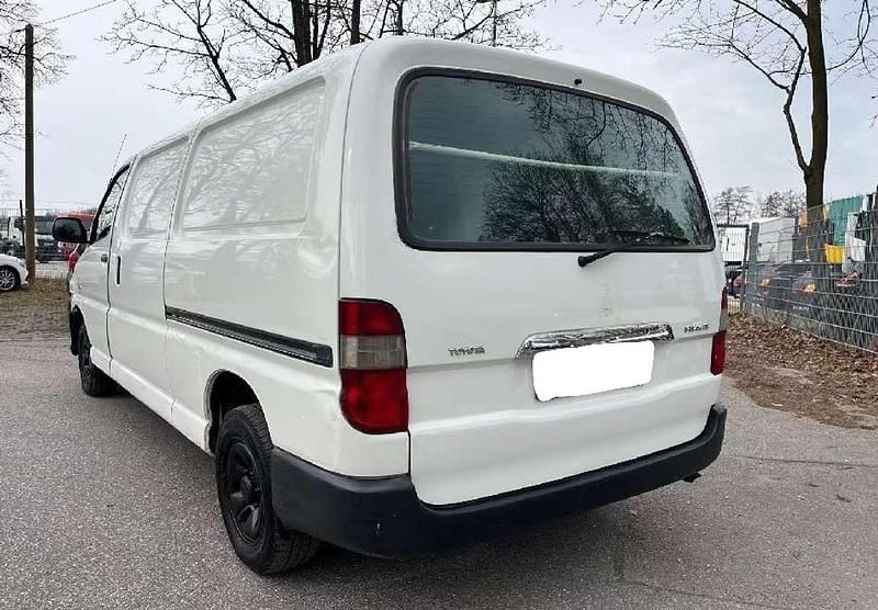 Gebraucht Toyota HiAce 117 PS (86 kW) 2007 Weiß Van