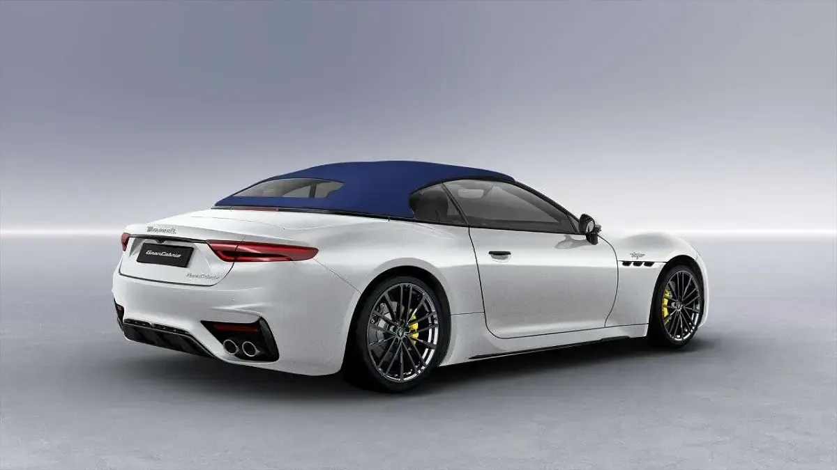 Usata Maserati GranCabrio 549 CV (403 kW) 2025 Bianco Cabrio