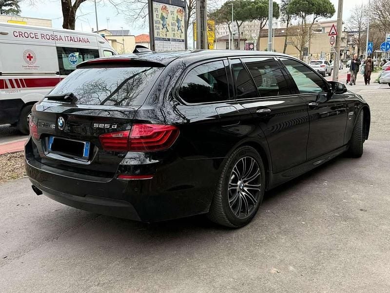Usata BMW 525 M Sport 218 CV (160 kW) 2016 Nero Station wagon