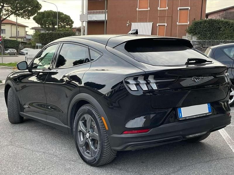 Usata Ford Mustang Mach-E Standard Range 100 kW (136 CV) 2021 Nero SUV