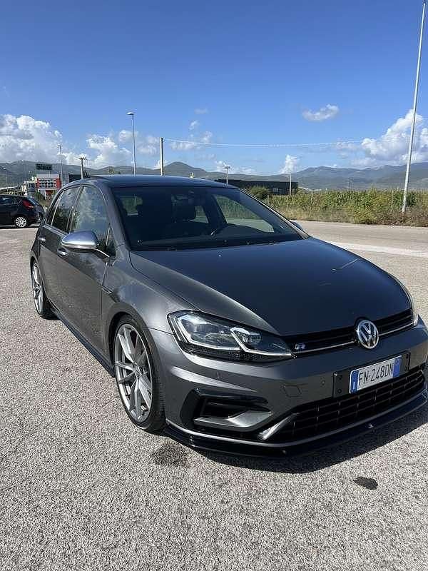 Usata VW Golf VII R 310 CV (228 kW) 2018