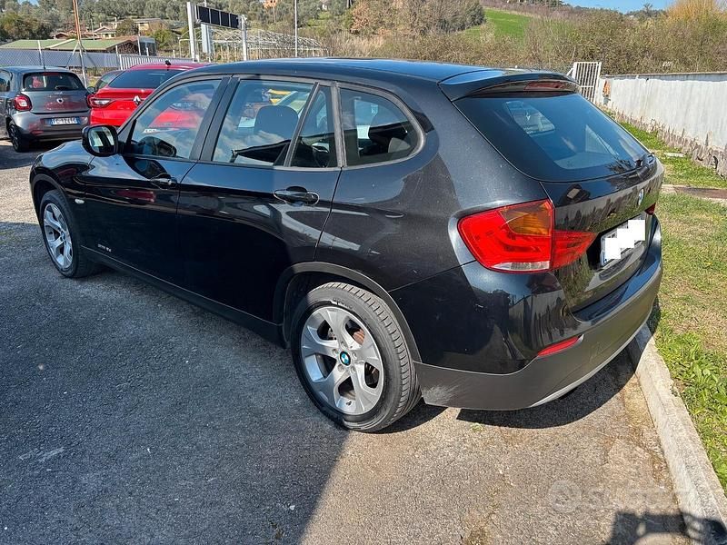 Usata BMW X1 142 CV (104 kW) 2010 Nero SUV