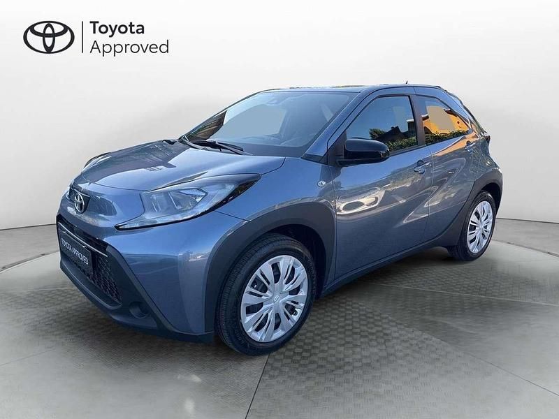 Nuova Toyota Aygo X Active 72 CV (52 kW) 2025 Blu SUV