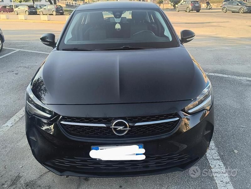 Nero Usata 2020 Opel Corsa Edition Due volumi | 11.000 € (Buon prezzo) - Immagine 1/4