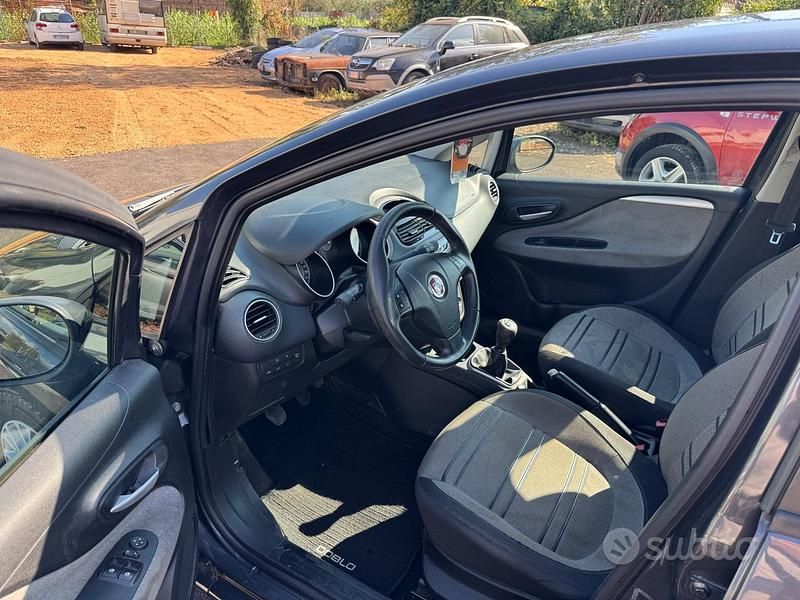 Usata Fiat Punto Evo S 95 CV (69 kW) 2011 Grigio Utilitaria