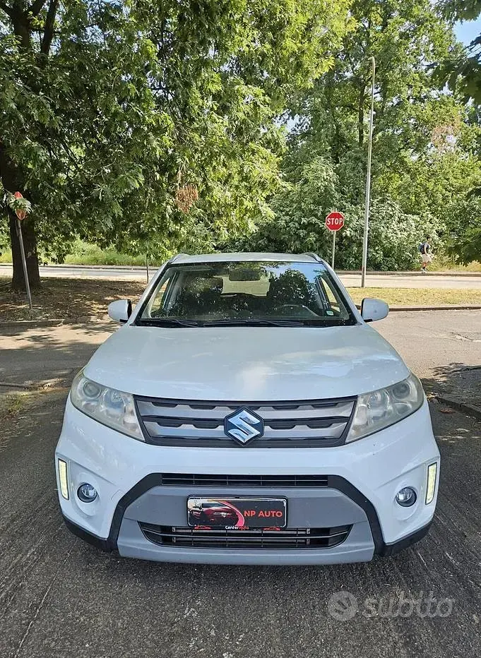 Usata Suzuki Vitara 120 CV (88 kW) 2015 Bianco SUV